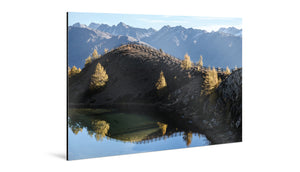 
                  
                    Bergsee, Foto auf Alu Dibond, purespective Kathrin Meister, Wandbild matt
                  
                